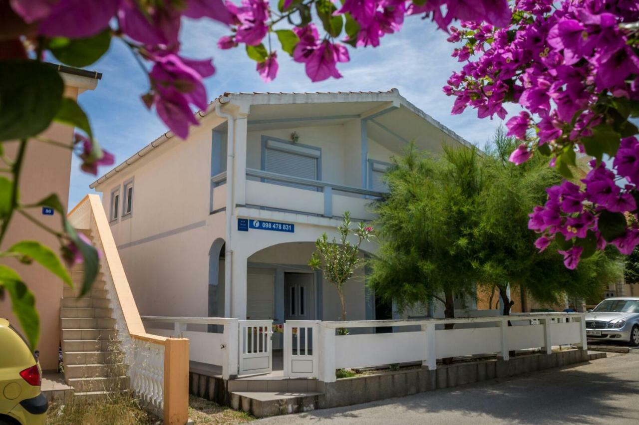 Fisa Apartments Vir Exterior foto